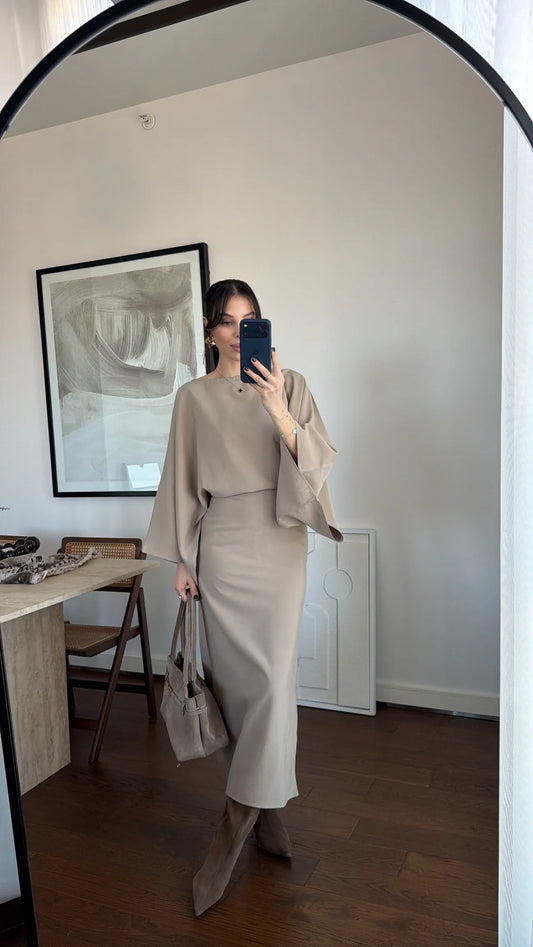 BATWING SLEEVE BELTED DRESS