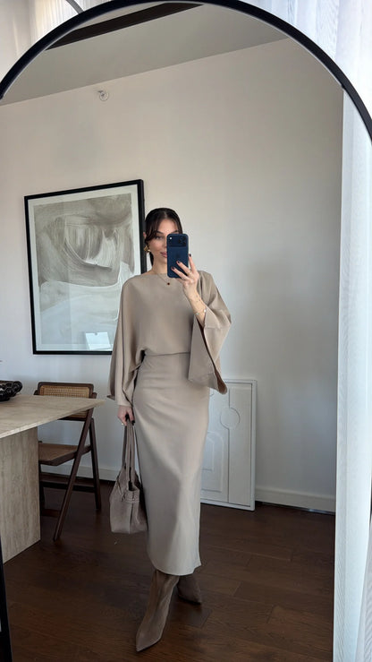 BATWING SLEEVE BELTED DRESS