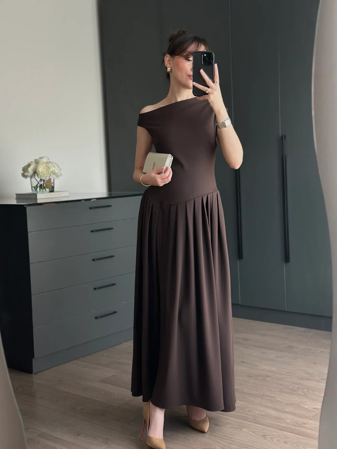 Asymmetric Collar pleated dress - brown