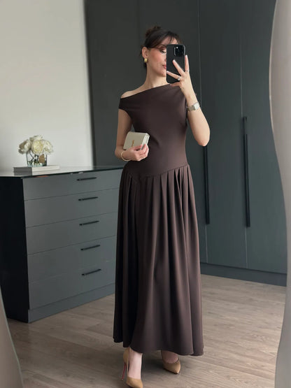 Asymmetric Collar pleated dress - brown