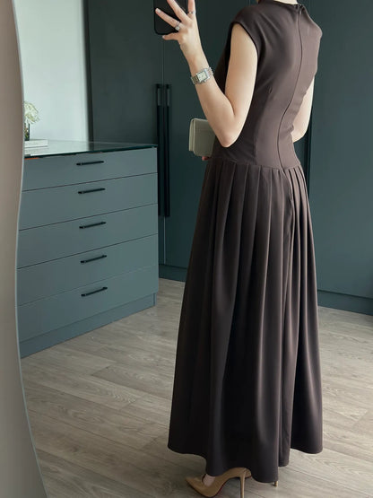 Asymmetric Collar pleated dress - brown