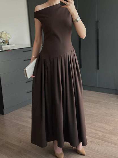 Asymmetric Collar pleated dress - brown