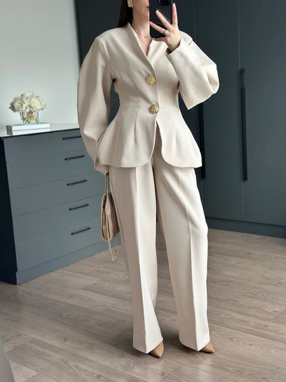 Balloon Sleeve waist-fitted pleated suit