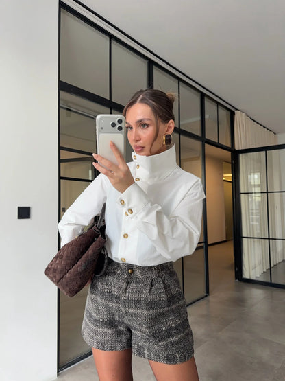 High-neck white side buttons shirt