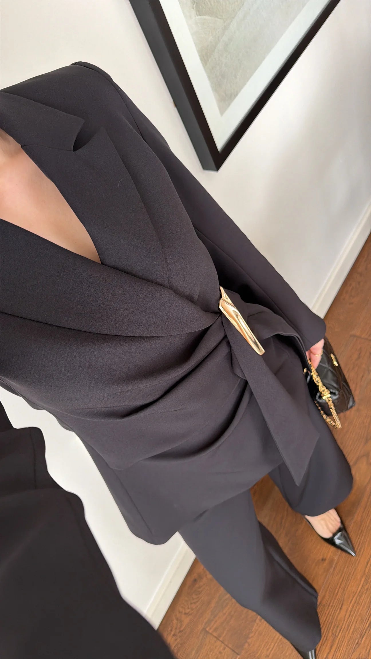 DOUBLE-BREASTED BLAZER WITH BUCKLE SUIT