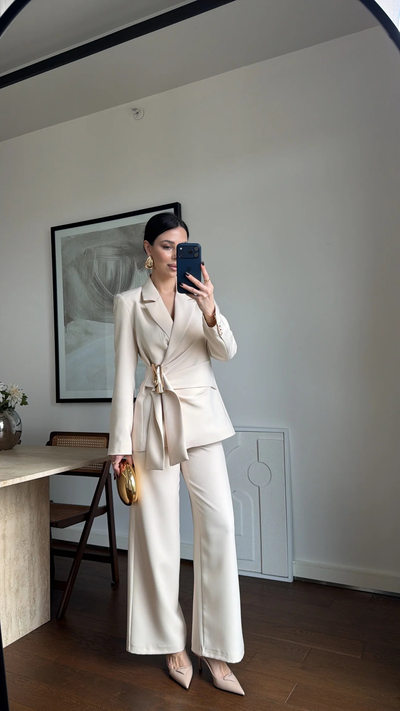 DOUBLE-BREASTED BLAZER WITH BUCKLE SUIT