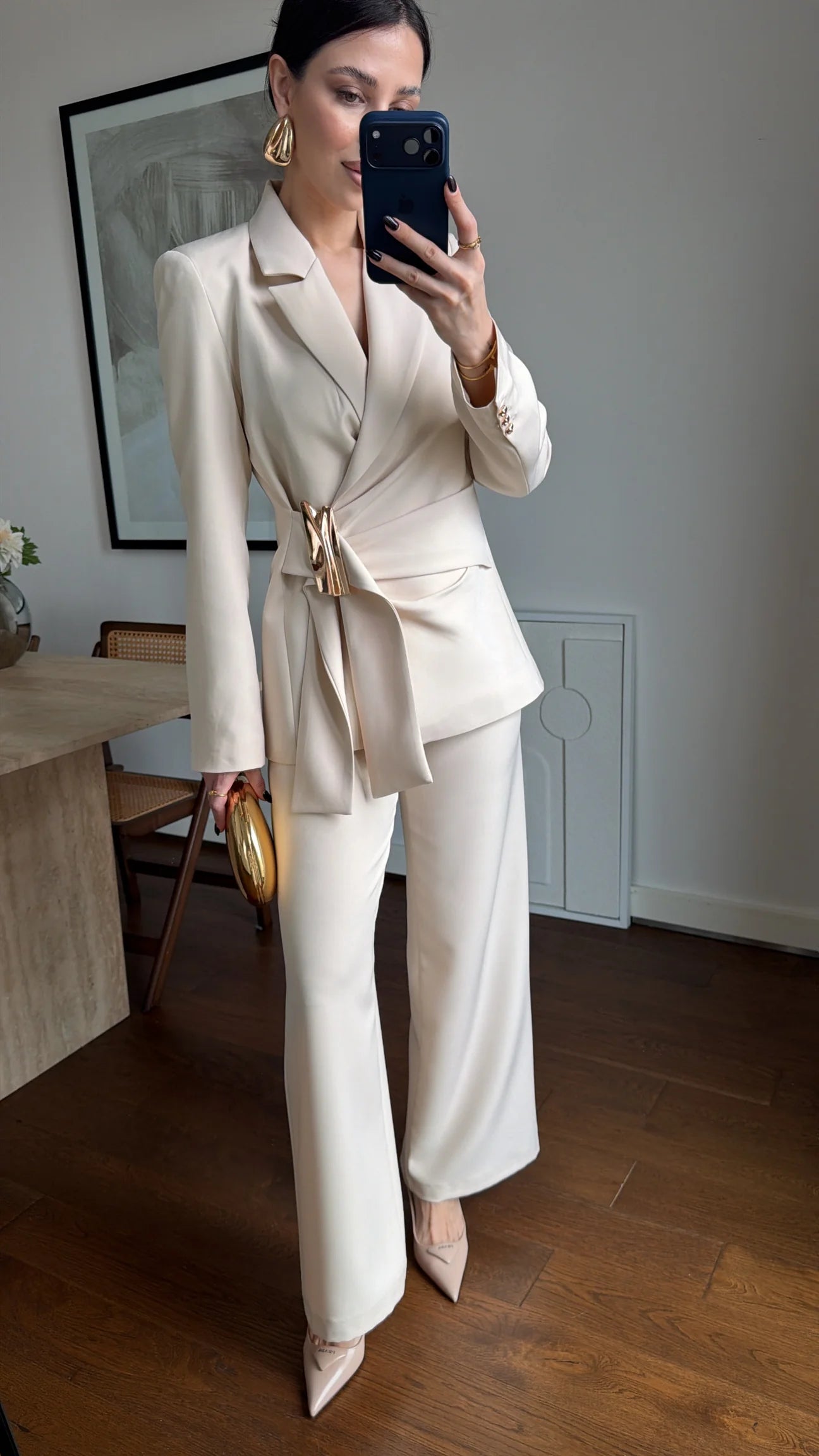 DOUBLE-BREASTED BLAZER WITH BUCKLE SUIT