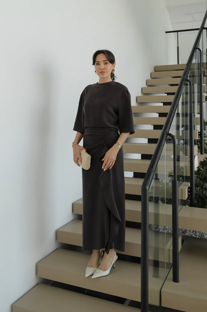 Zr model morley dress with side ruffle details