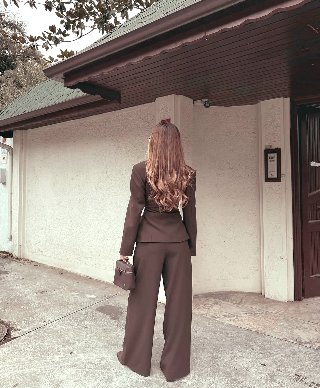 Brown 4 side buttons suit