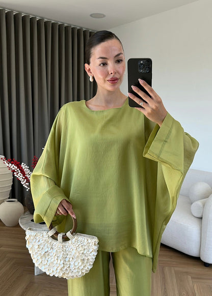 Oversized Batwing Top with Wide-Leg Pants chiffon Set