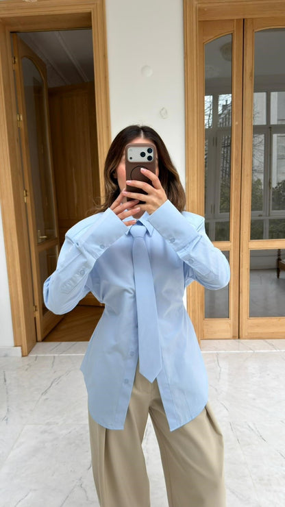 Blue padded shirt with tie back