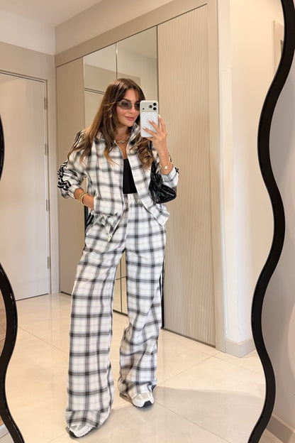Norden Plaid Pattern Set with Stripe Detail