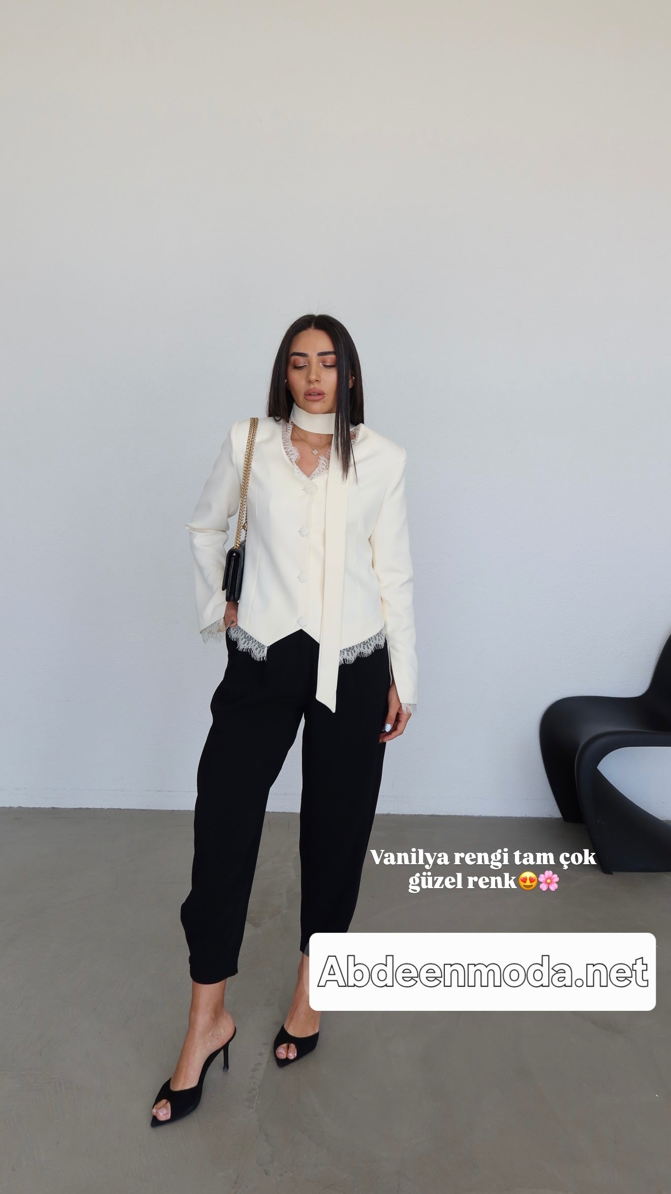 Lace Detail Button-Down Jacket - off white