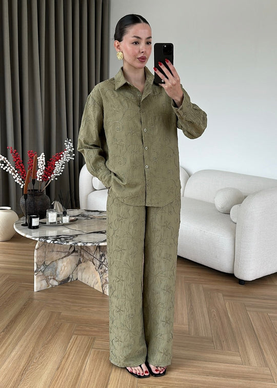 Textured Co-Ord Set with Relaxed Shirt and Wide-Leg Pants