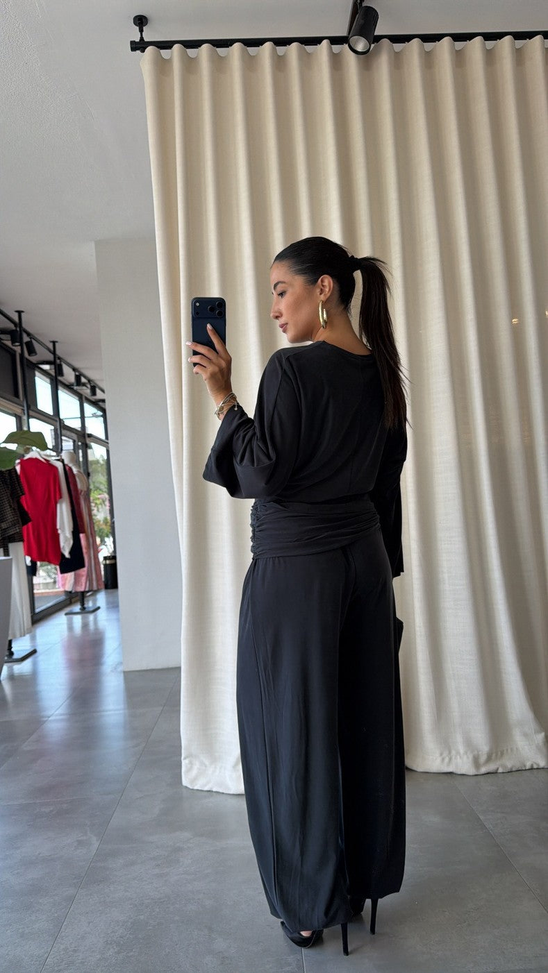 wide sleeve blouse With waist drapped co-ord set - black