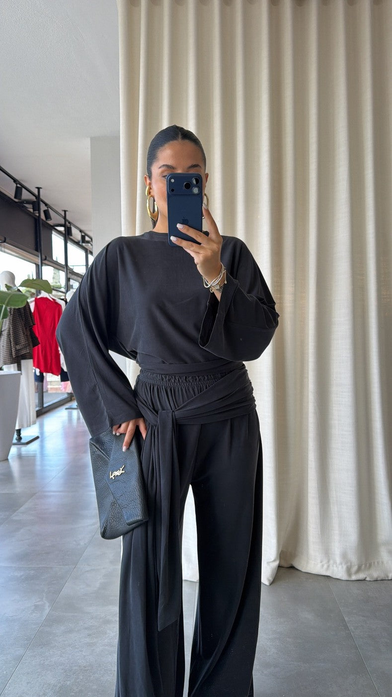 wide sleeve blouse With waist drapped co-ord set - black