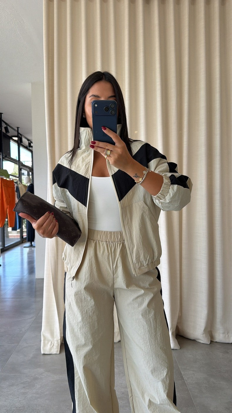 Contrast parachute fabric tracksuit - beige
