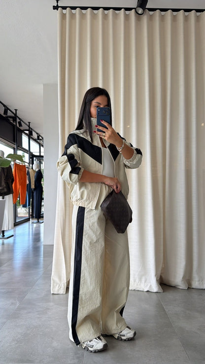 Contrast parachute fabric tracksuit - beige