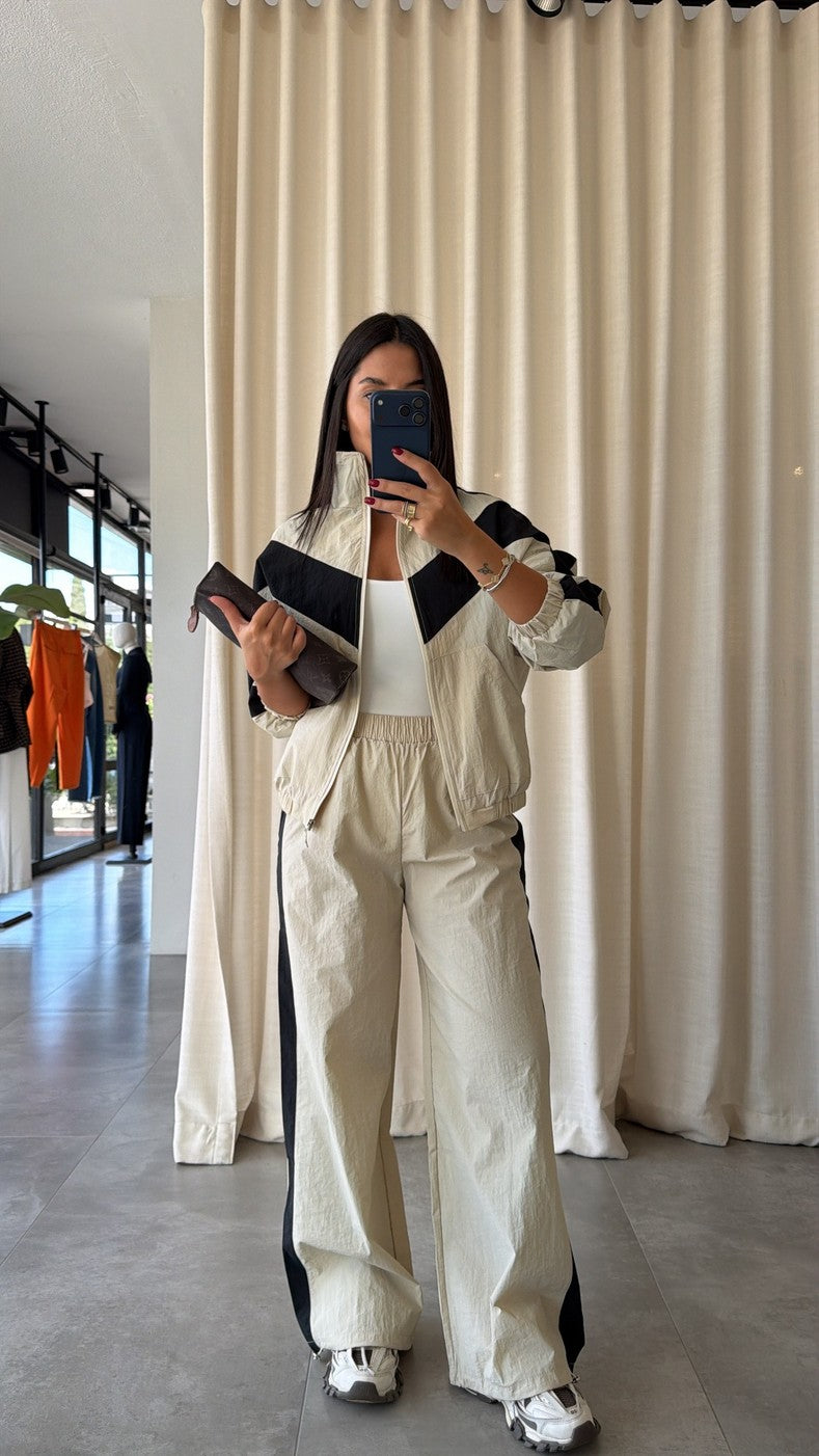 Contrast parachute fabric tracksuit - beige