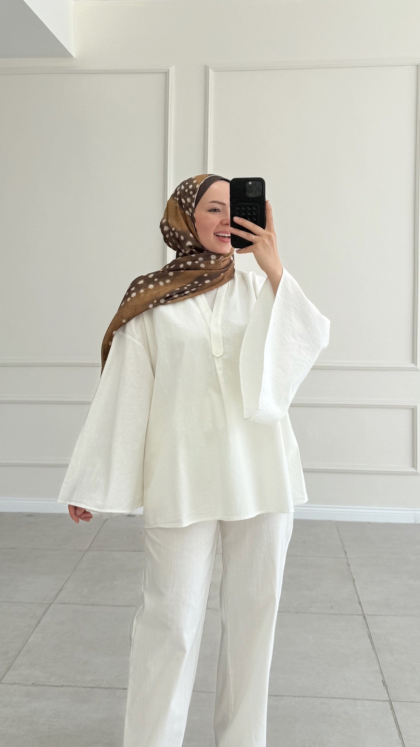 Wide sleeve blouse with waistband straight leg trouser linen set
