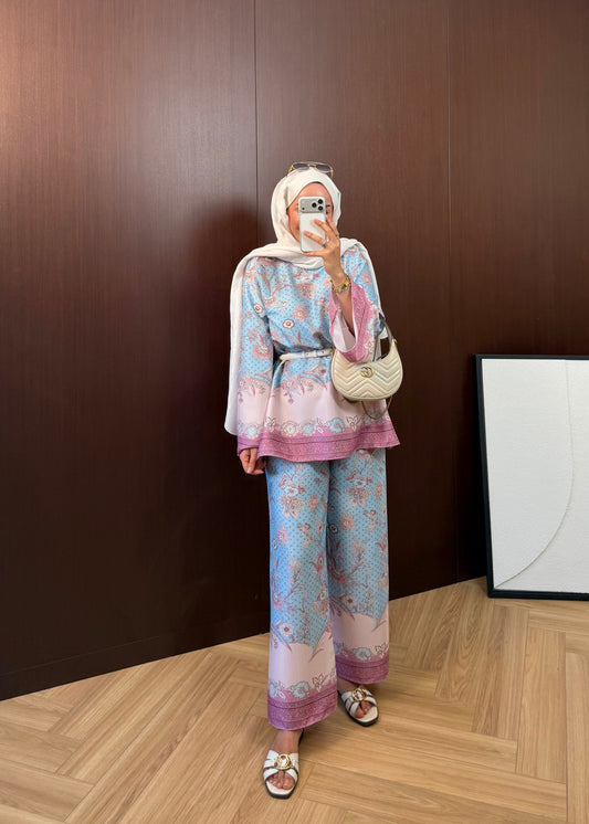 Printed satin Wide sleeve blouse with waistband wide leg trouser co-ord set