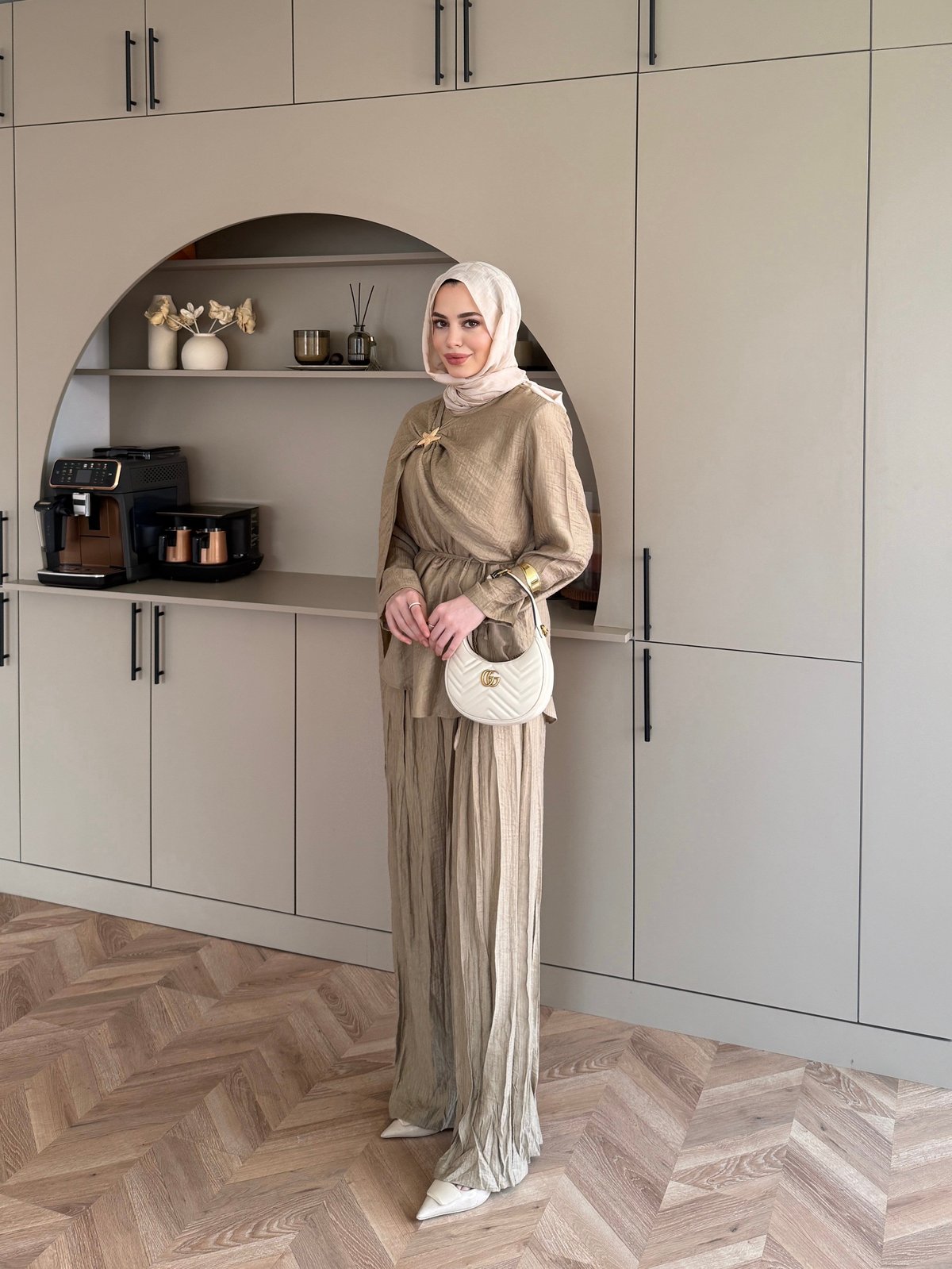 Khaki starfish brooch cape detail muslin trouser set